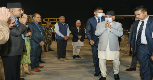 भारतमा उपचार गरेर स्वदेश फर्किए राष्ट्रपति पौडेल